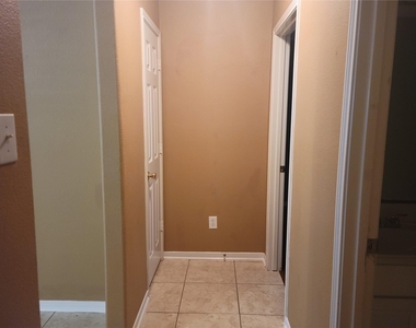 19547 Harvest Stream Way - Photo Thumbnail 15