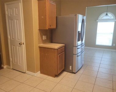 19547 Harvest Stream Way - Photo Thumbnail 7