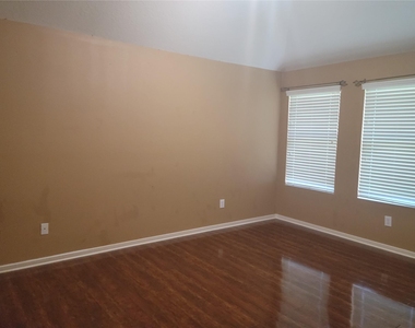 19547 Harvest Stream Way - Photo Thumbnail 16