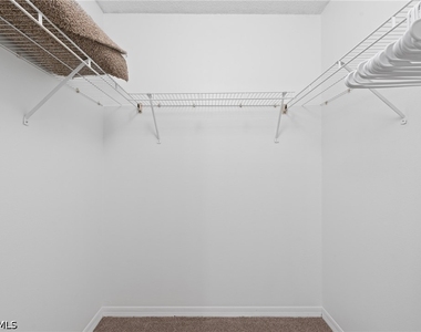 8940 Colonnades Court E - Photo Thumbnail 15