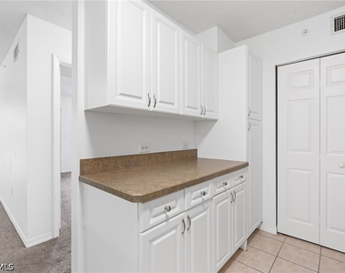 8940 Colonnades Court E - Photo Thumbnail 9