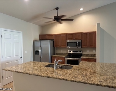1715 Sw 1st Avenue - Photo Thumbnail 6
