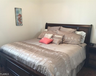 6825 Sterling Greens Drive - Photo Thumbnail 9