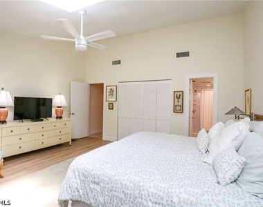 550 3rd Avenue N - Photo Thumbnail 8
