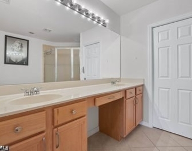 17529 Laurel Grove Court - Photo Thumbnail 18