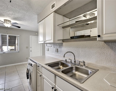 4621 Bayshore Drive - Photo Thumbnail 13