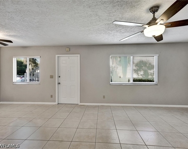 4621 Bayshore Drive - Photo Thumbnail 8