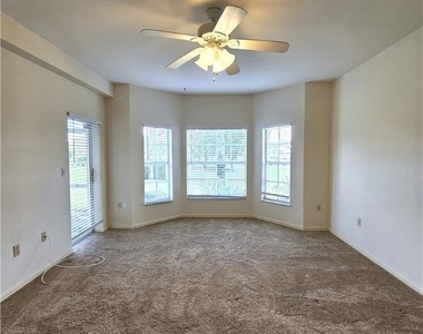 6025 Chardonnay Lane - Photo Thumbnail 15