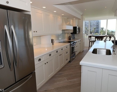 4041 Gulf Shore Boulevard N - Photo Thumbnail 7