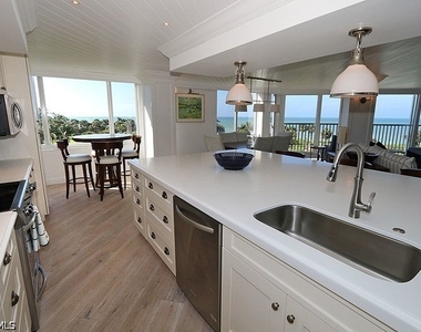 4041 Gulf Shore Boulevard N - Photo Thumbnail 6