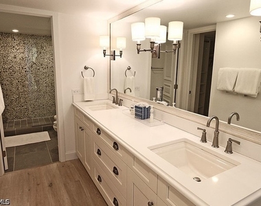4041 Gulf Shore Boulevard N - Photo Thumbnail 14