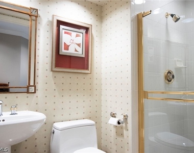 8990 Bay Colony Drive - Photo Thumbnail 16