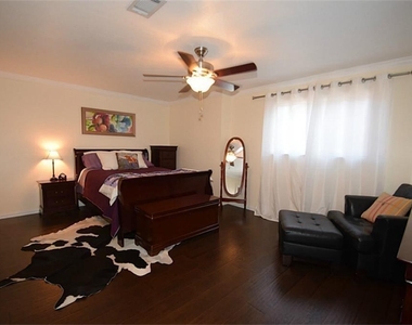 20610 Laurel Lock Drive - Photo Thumbnail 4