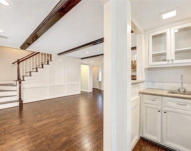 20610 Laurel Lock Drive - Photo Thumbnail 16