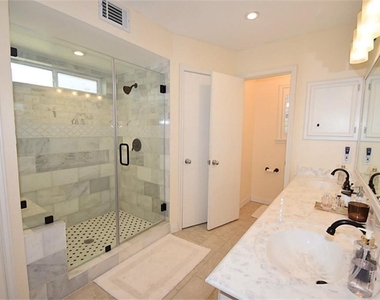 20610 Laurel Lock Drive - Photo Thumbnail 2