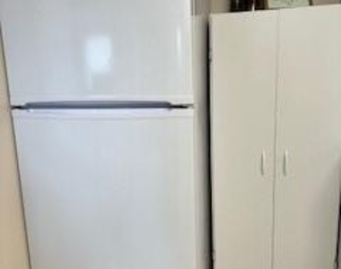 913a Atchison Street N - Photo Thumbnail 7