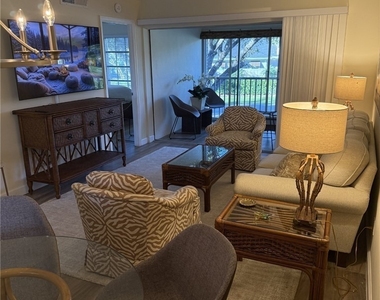 1900 Alamanda Drive - Photo Thumbnail 7