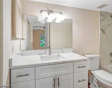 1900 Alamanda Drive - Photo Thumbnail 11