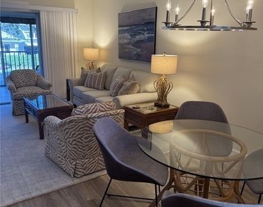 1900 Alamanda Drive - Photo Thumbnail 6