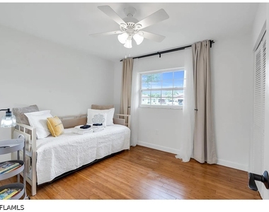 250 Willowick Drive - Photo Thumbnail 10
