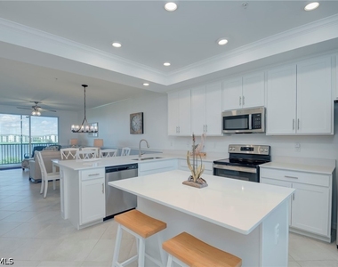 5807 Double Eagle Circle - Photo Thumbnail 10