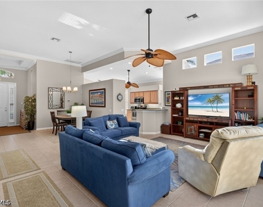 1789 Winding Oaks Way - Photo Thumbnail 8