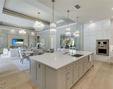 760 Park Shore Drive - Photo Thumbnail 7