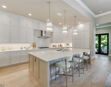 760 Park Shore Drive - Photo Thumbnail 9