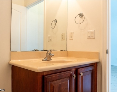 7029 Ambrosia Lane - Photo Thumbnail 31