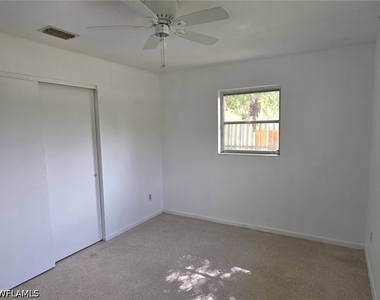 33 Broadway Circle - Photo Thumbnail 5