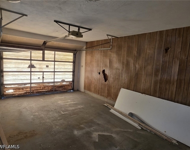 33 Broadway Circle - Photo Thumbnail 17