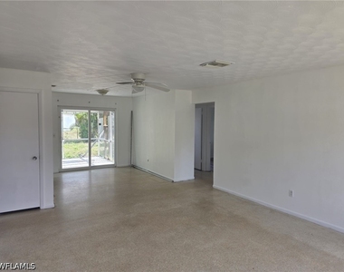 33 Broadway Circle - Photo Thumbnail 2