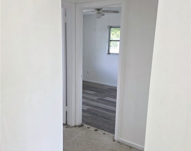33 Broadway Circle - Photo Thumbnail 3