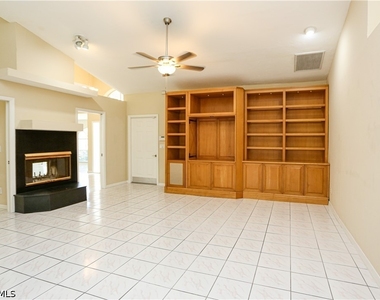 1040 Moon Lake Drive - Photo Thumbnail 6