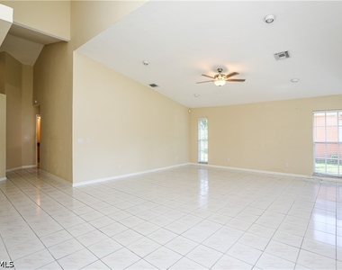 1040 Moon Lake Drive - Photo Thumbnail 11