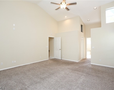 1040 Moon Lake Drive - Photo Thumbnail 18
