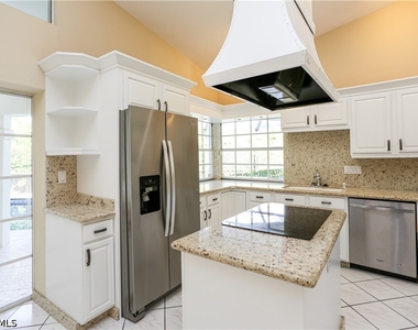 1040 Moon Lake Drive - Photo Thumbnail 9