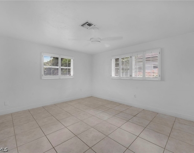 656 Binnacle Drive - Photo Thumbnail 9