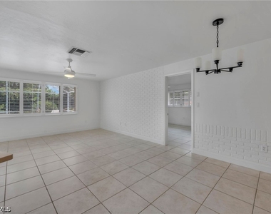656 Binnacle Drive - Photo Thumbnail 6