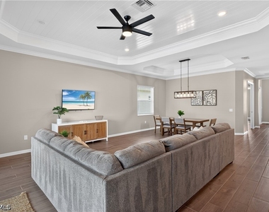 5856 Sunningdale Street - Photo Thumbnail 11