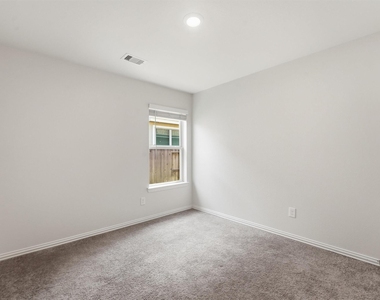 28106 Aspen Horizon Drive - Photo Thumbnail 4