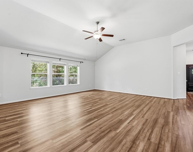 28106 Aspen Horizon Drive - Photo Thumbnail 7