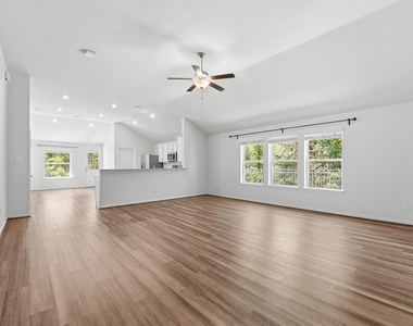 28106 Aspen Horizon Drive - Photo Thumbnail 5