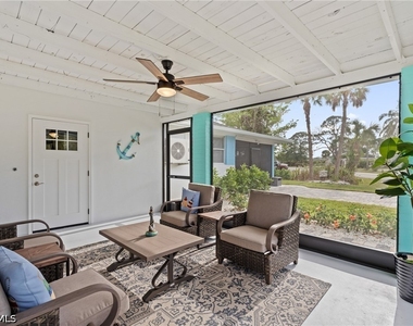 2134 Palm Street - Photo Thumbnail 3