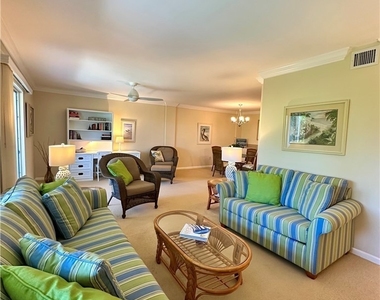 555 Park Shore Drive - Photo Thumbnail 7