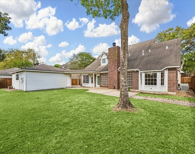 11818 Orchard Mountain Drive - Photo Thumbnail 32