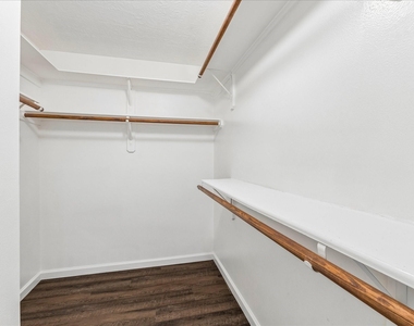11818 Orchard Mountain Drive - Photo Thumbnail 22