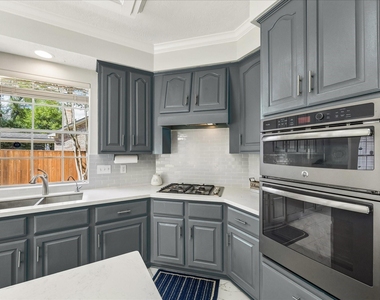 11818 Orchard Mountain Drive - Photo Thumbnail 18