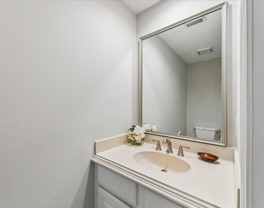 11818 Orchard Mountain Drive - Photo Thumbnail 19