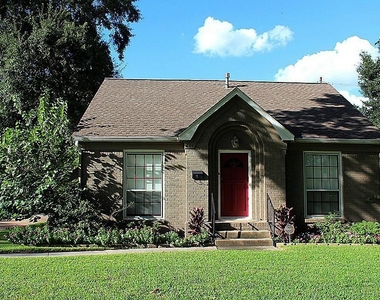 411 Graceland Street - Photo Thumbnail 1